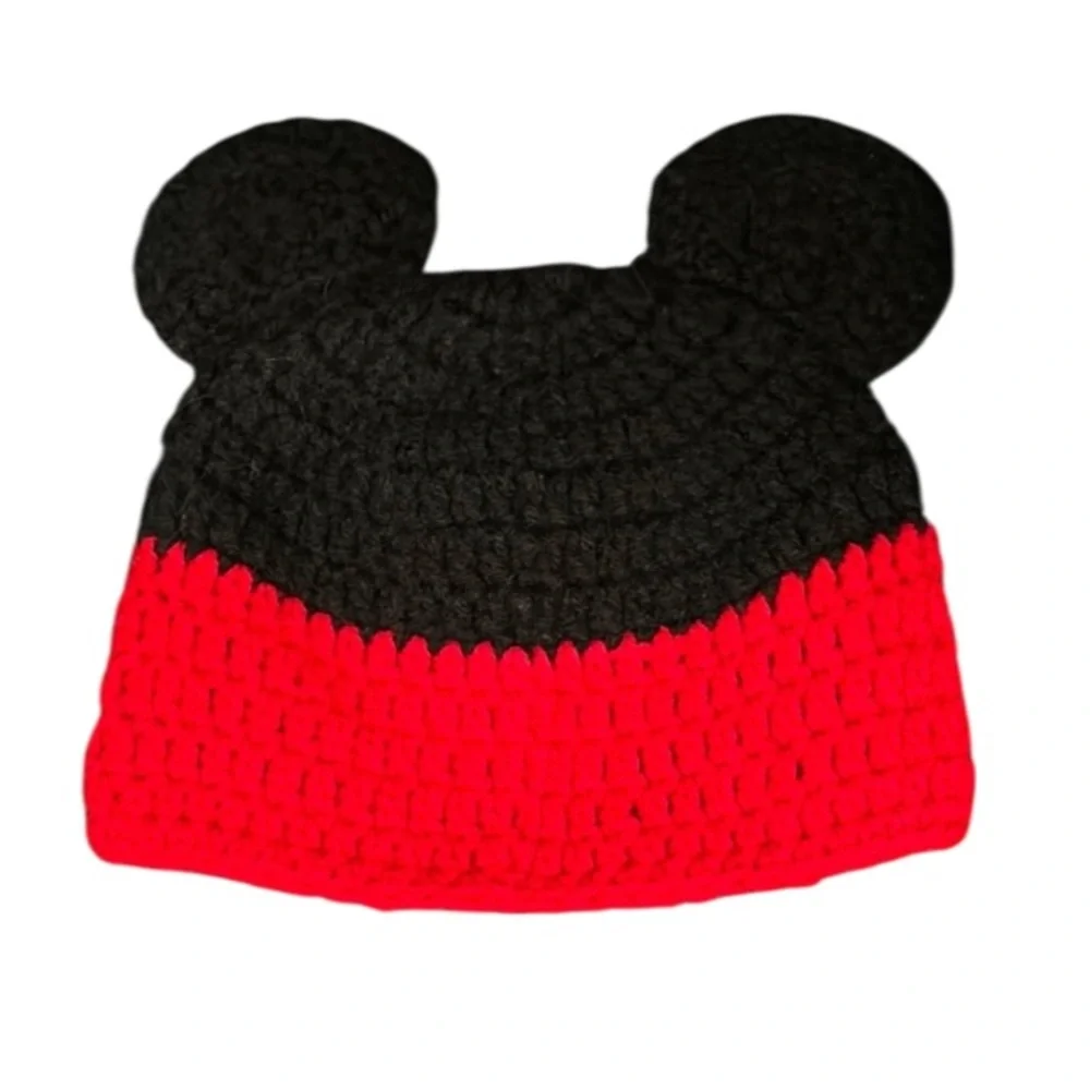 Handmade adorable Disney Micky Mouse baby knit hat